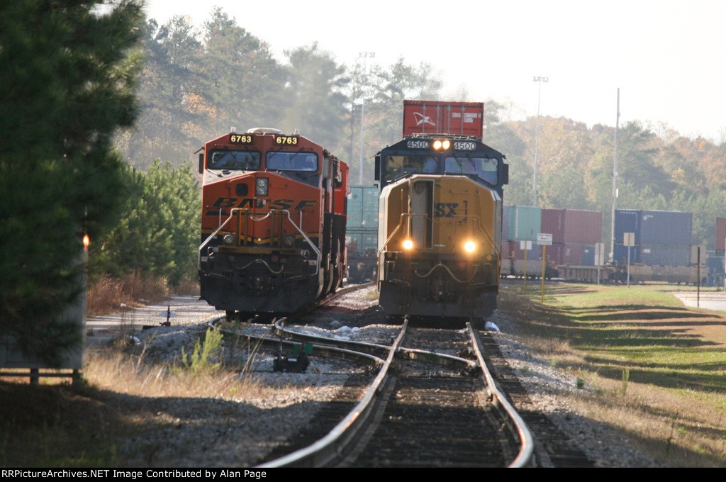 CSX 4500 and BNSF 6763 are side by side